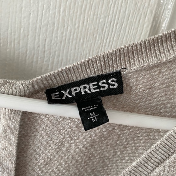 Express a Sweater size M - Picture 3 of 5